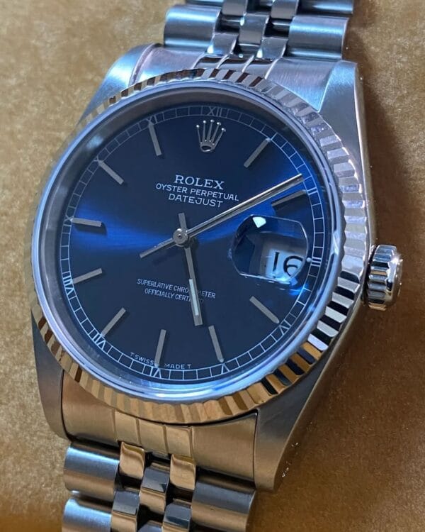 Rolex Steel Datejust 36 - R serial - Fluted Bezel - Blue Index Dial - Jubilee Bracelet - 16234 - Image 4