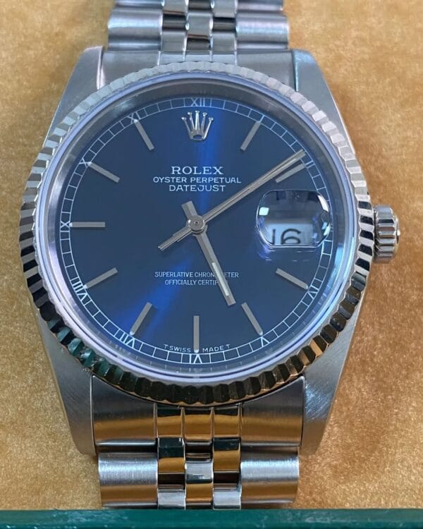 Rolex Steel Datejust 36 - R serial - Fluted Bezel - Blue Index Dial - Jubilee Bracelet - 16234 - Image 3