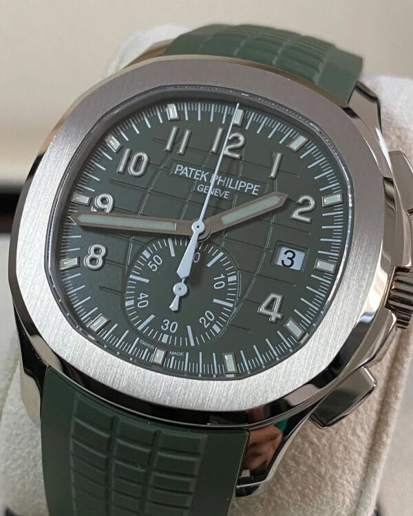 Patek Philippe Aquanaut White Gold - 2022 - 42.2 mm - Khaki Green Embossed Dial - 5968G-010 *FULL SET* - Image 4