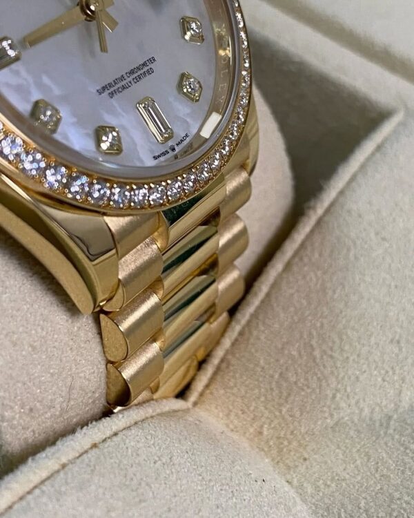 Rolex White Gold Day-Date 36 - 2022 - Diamond Bezel - Mother-of-Pearl Diamond Dial - President Bracelet - 128348RBR - Image 6