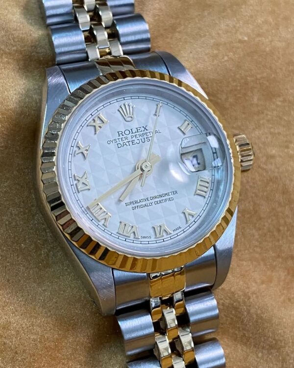 Rolex Steel & Yellow Gold Lady-Datejust - E serial - Fluted Bezel - Ivory Pyramid Roman Dial - Jubilee Bracelet - 69173 *FULL SET* - Image 12