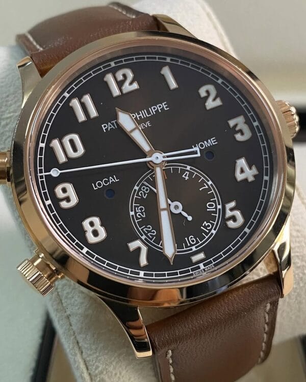 Patek Philippe Complications Calatrava Pilot Travel Time - 42 mm - 2023 - Rose Gold - Chocolate Dial - 5524R-001 *FULL SET* - Image 10