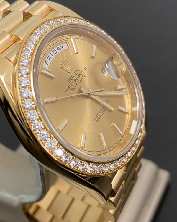 olex Yellow Gold Day-Date 40 - 2023 - Diamond-set Bezel - Champagne Dial - President Bracelet - 228348RBR *FULL SET* - Image 9