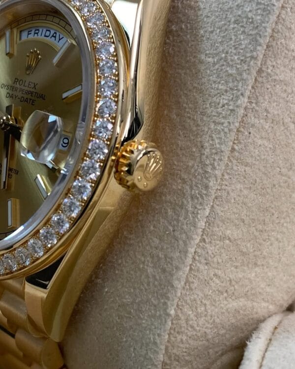 olex Yellow Gold Day-Date 40 - 2023 - Diamond-set Bezel - Champagne Dial - President Bracelet - 228348RBR *FULL SET* - Image 3