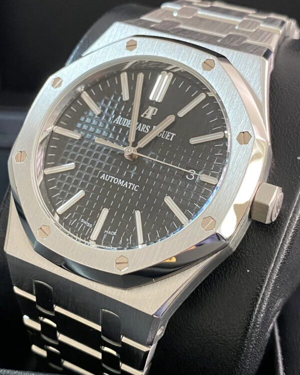 Audemars Piguet Royal Oak Self Winding - Black Dial - 15400ST *FULL SET* - Image 6