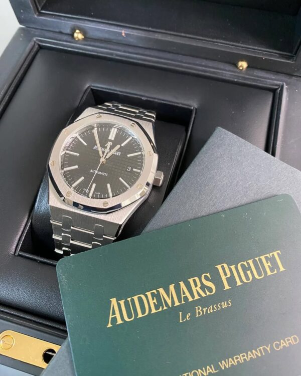 Audemars Piguet Royal Oak Self Winding - Black Dial - 15400ST *FULL SET*