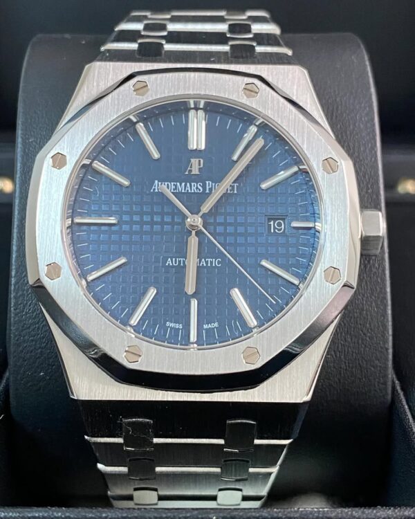 Audemars Piguet Royal Oak Self Winding - 2015 - Blue Dial - 15400ST *FULL SET* - Image 11