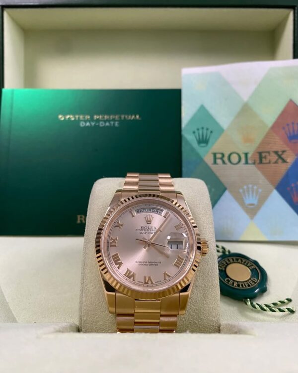 Rolex Everose Gold Day-Date 36 - P serial - Fluted Bezel - Pink Roman Dial - President Bracelet - 118235 *FULL SET*