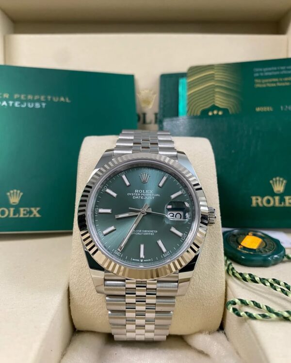 Rolex Steel Datejust 41 - 2025 - Fluted Bezel - Mint Green Dial - Jubilee Bracelet - 126334 *FULL SET*
