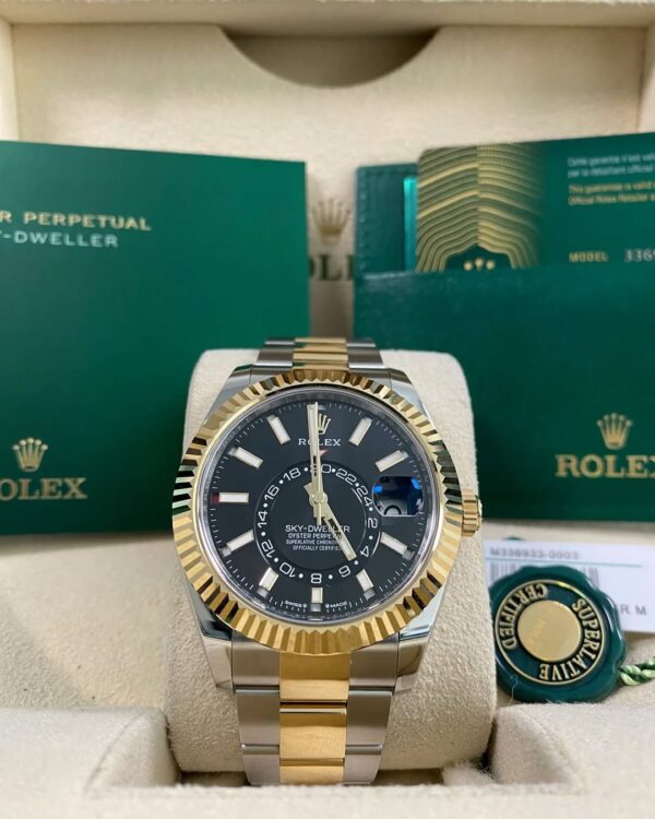 Rolex Yellow Gold Rolesor Sky-Dweller - 2025 - Black Dial - Oyster Bracelet - 336933 *FULL SET*