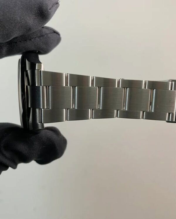 Rolex Oyster Perpetual 41 - 2023 - Domed Bezel - Turquoise Blue Celebration-Motif Dial - Oyster Bracelet - 124300 *FULL SET* - Image 11