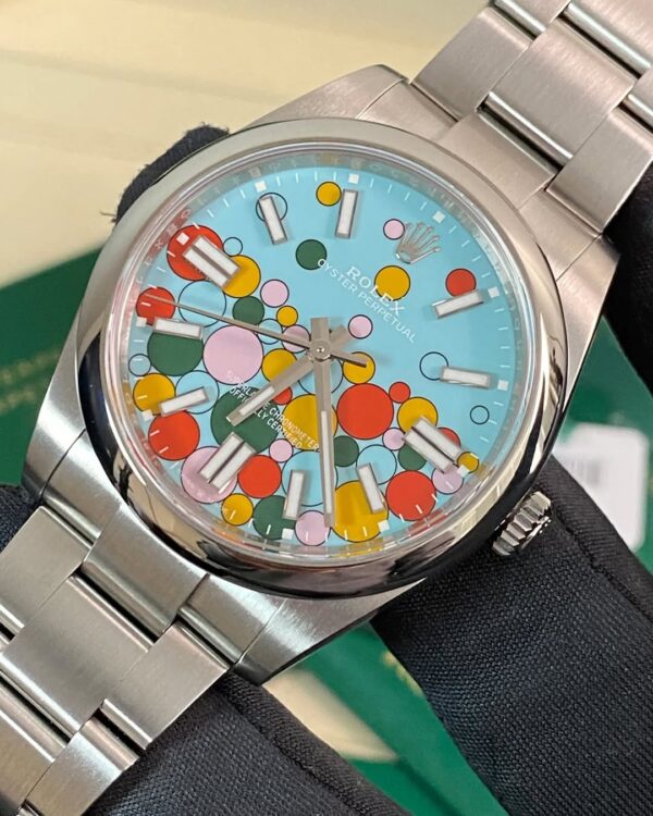 Rolex Oyster Perpetual 41 - 2023 - Domed Bezel - Turquoise Blue Celebration-Motif Dial - Oyster Bracelet - 124300 *FULL SET* - Image 4