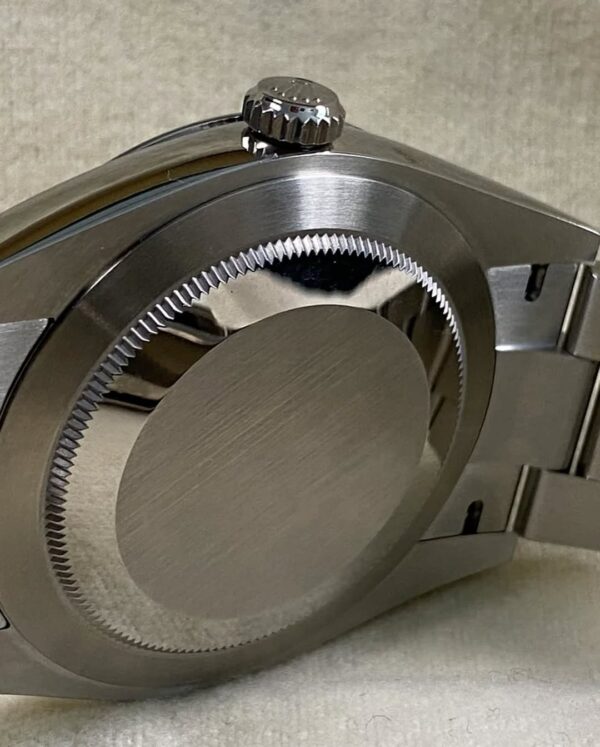 Rolex Oyster Perpetual 41 - 2025 - Domed Bezel - Silver Dial - Oyster Bracelet - 124300 *FULL SET* - Image 11
