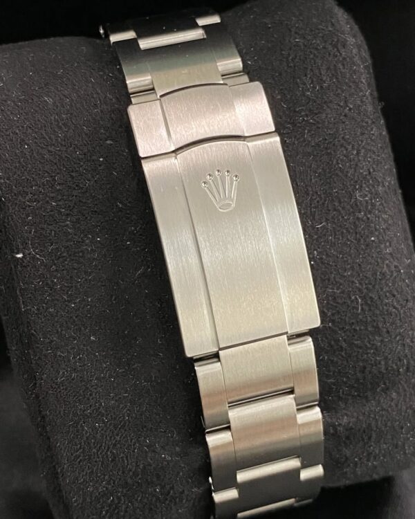 Rolex Oyster Perpetual 41 - 2025 - Domed Bezel - Silver Dial - Oyster Bracelet - 124300 *FULL SET* - Image 10