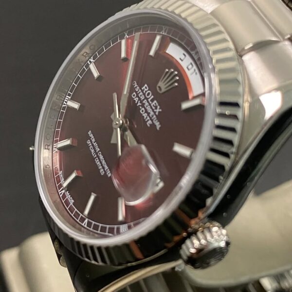 Rolex White Gold Day-Date 36 - 2007 - Fluted Bezel - Cherry Dial Hebrew Day Wheel - President Bracelet - 118239 *FULL SET* - Image 6