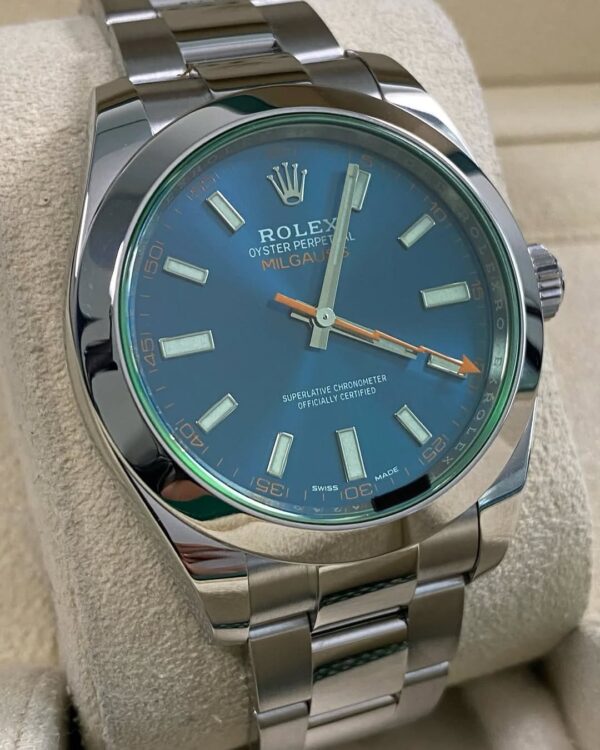 Rolex Milgauss - 2022 - Blue Dial Green Crystal - 116400GV *FULL SET* - Image 2